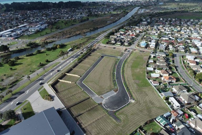 Photo of property in 7 Poipoi Place, Aranui, Christchurch, 8061