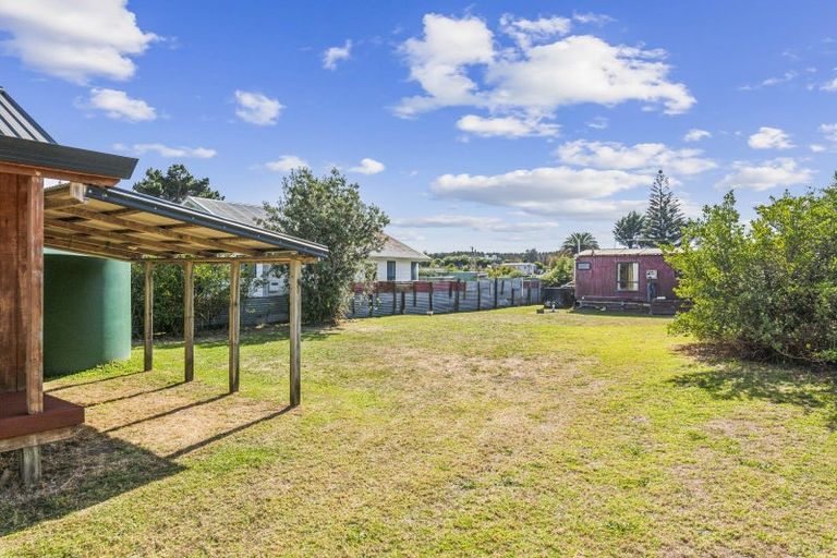 Photo of property in 29 Tuiti Street, Hokio Beach, Levin, 5571