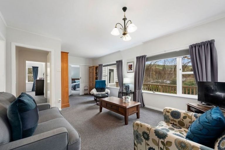 Photo of property in 3 Blue Mountains Road, Silverstream, Upper Hutt, 5019