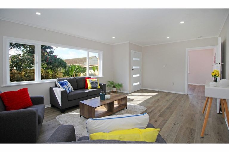Photo of property in 1/19 Russell Road, Manurewa, Auckland, 2102