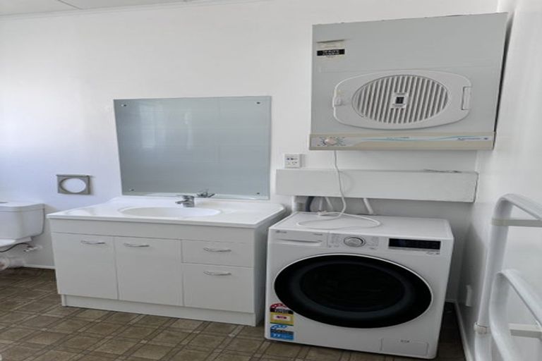 Photo of property in 5/20 Saint Michaels Crescent, Kelburn, Wellington, 6012