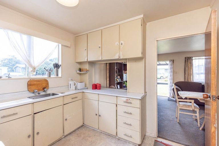 Photo of property in 8 Queen Street, Aramoho, Whanganui, 4500