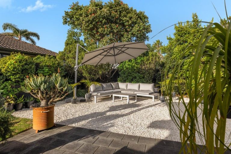 Photo of property in 5 Seabreeze Place, Papamoa Beach, Papamoa, 3118