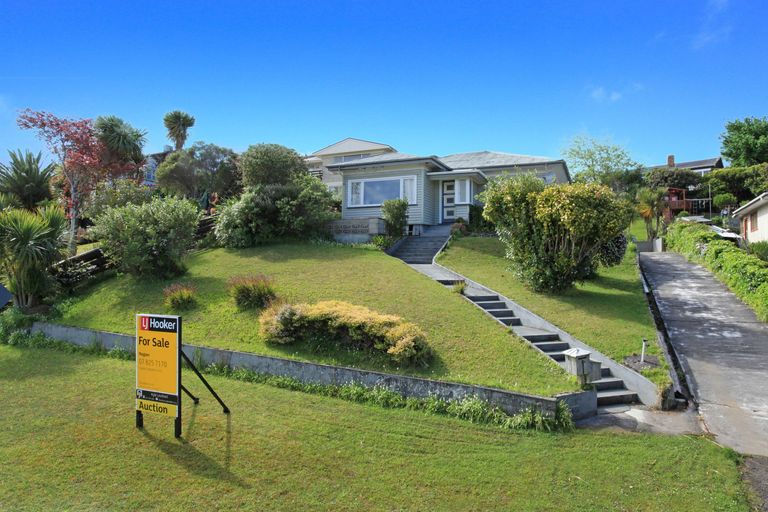 Photo of property in 14 Gilmour Street, Raglan, 3225