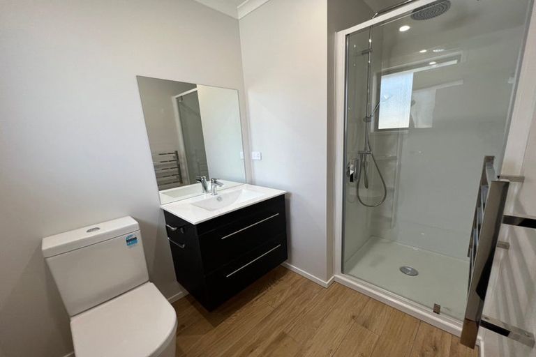 Photo of property in 16 Oldfield Lane, Marton, 4710