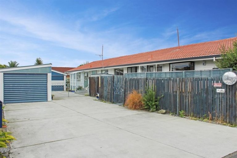 Photo of property in 14 Steadman Road, Broomfield, Christchurch, 8042