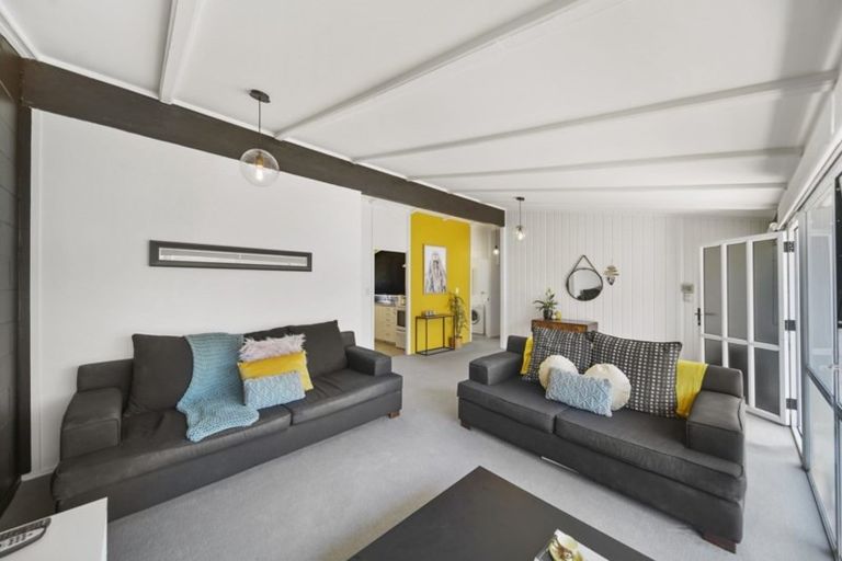 Photo of property in 1/57 Meadway, Sunnyhills, Auckland, 2010