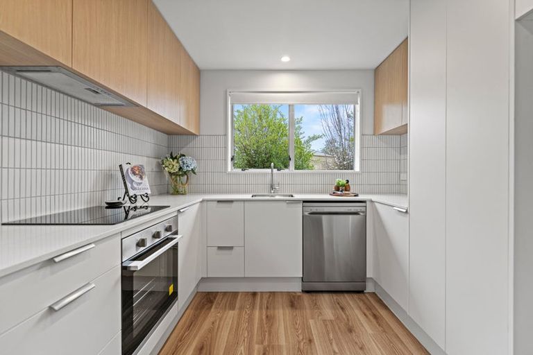 Photo of property in 60 Orrick Crescent, Avondale, Christchurch, 8061