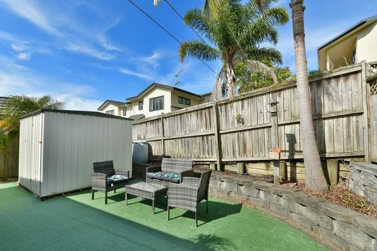 Photo of property in 38 Red Hibiscus Road, Stanmore Bay, Whangaparaoa, 0932