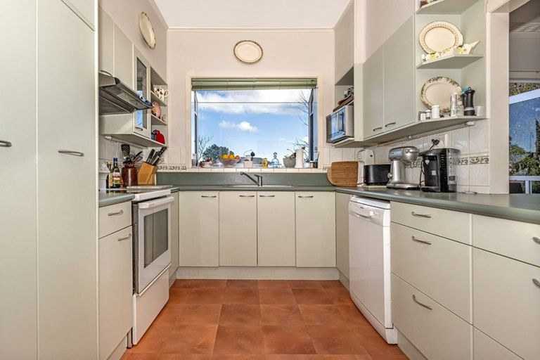 Photo of property in 159 Esplanade, Inner Kaiti, Gisborne, 4010