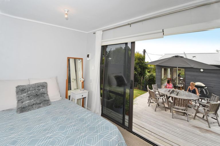 Photo of property in 3 Kendale Drive, Leigh, 0985