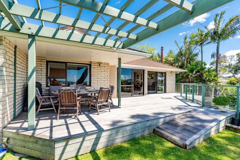 Photo of property in 11 Marsh Street, Ruakaka, 0116