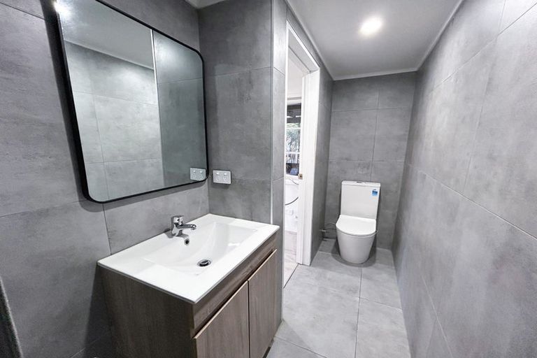 Photo of property in 22 Botany Road, Howick, Auckland, 2010