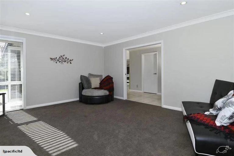 Photo of property in 2 Hansard Place, Bethlehem, Tauranga, 3110