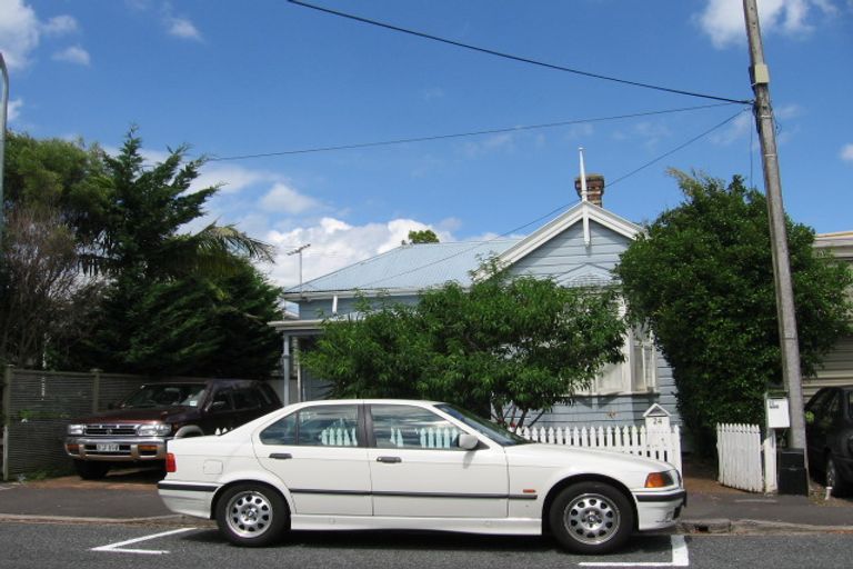 Photo of property in 24 Anne Street, Devonport, Auckland, 0624