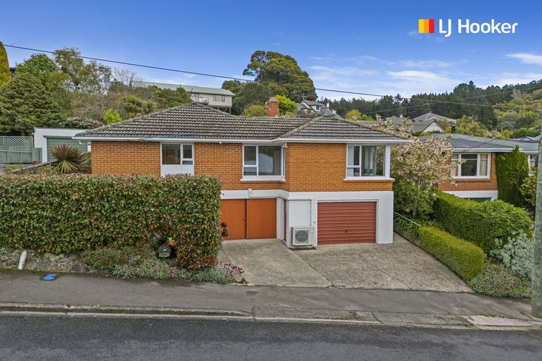 Photo of property in 30 Glenmore Street, Glenleith, Dunedin, 9010