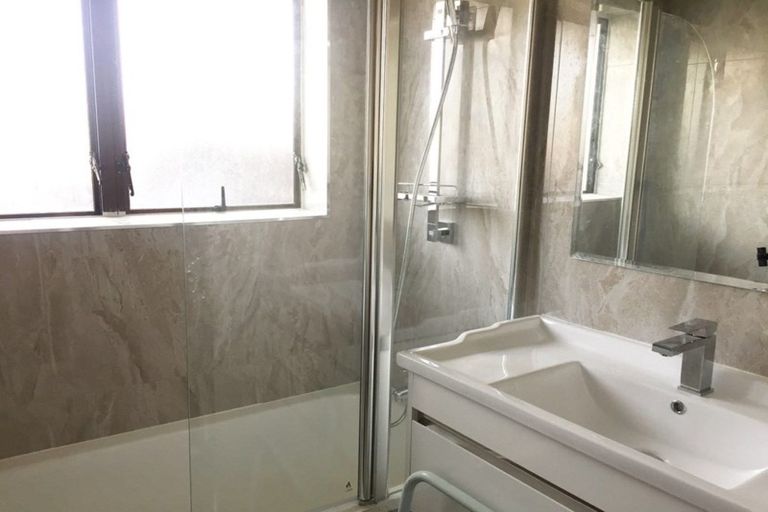 Photo of property in 15 Grantham Road, Papatoetoe, Auckland, 2025