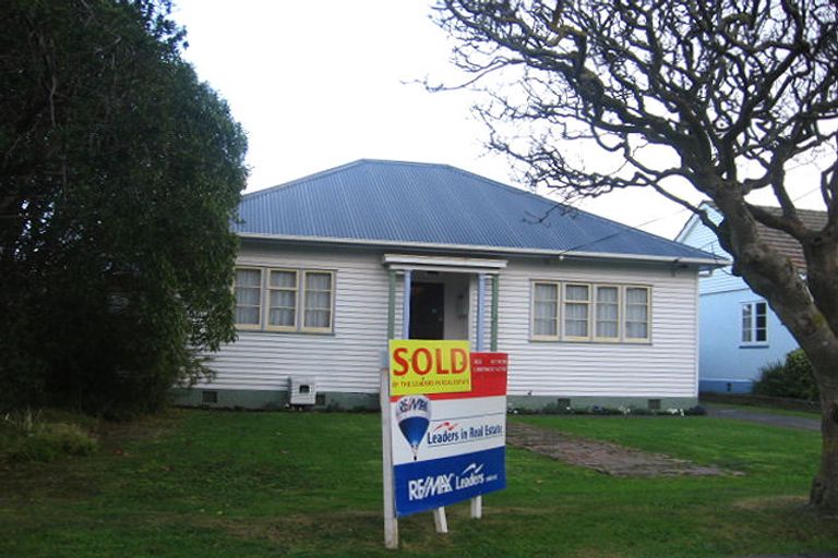 Photo of property in 23 Waiwhetu Road, Waiwhetu, Lower Hutt, 5010