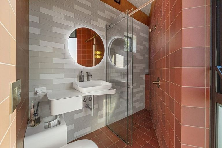 Photo of property in 109b Cliffs Road, Saint Clair, Dunedin, 9012