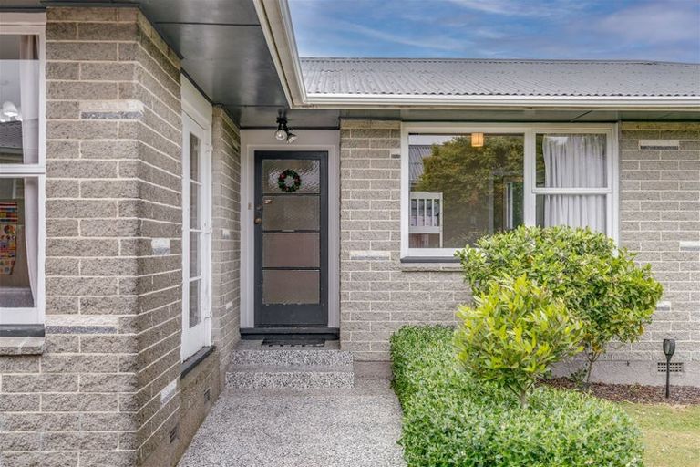 Photo of property in 38 Chedworth Avenue, Bishopdale, Christchurch, 8053