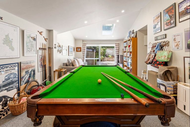 Photo of property in 9 Grand View Road, Leigh, 0985