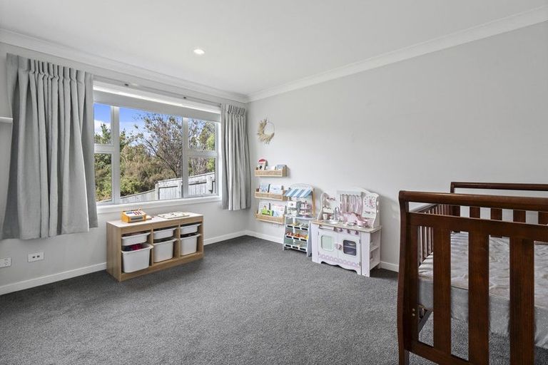 Photo of property in 156 Endeavour Drive, Whitby, Porirua, 5024