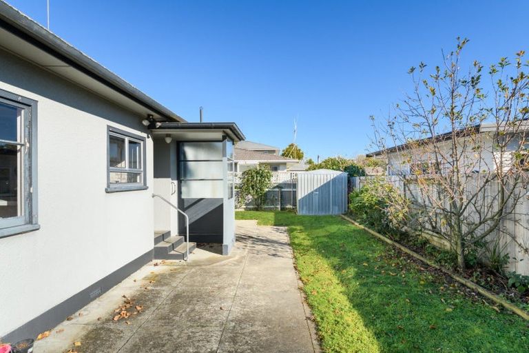Photo of property in 25 Newhaven Place, Roslyn, Palmerston North, 4414