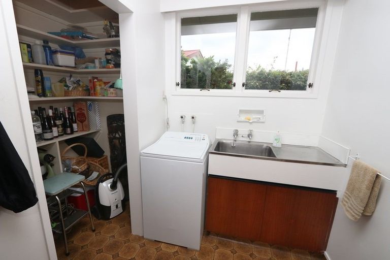 Photo of property in 43 Grove Street, Tinwald, Ashburton, 7700