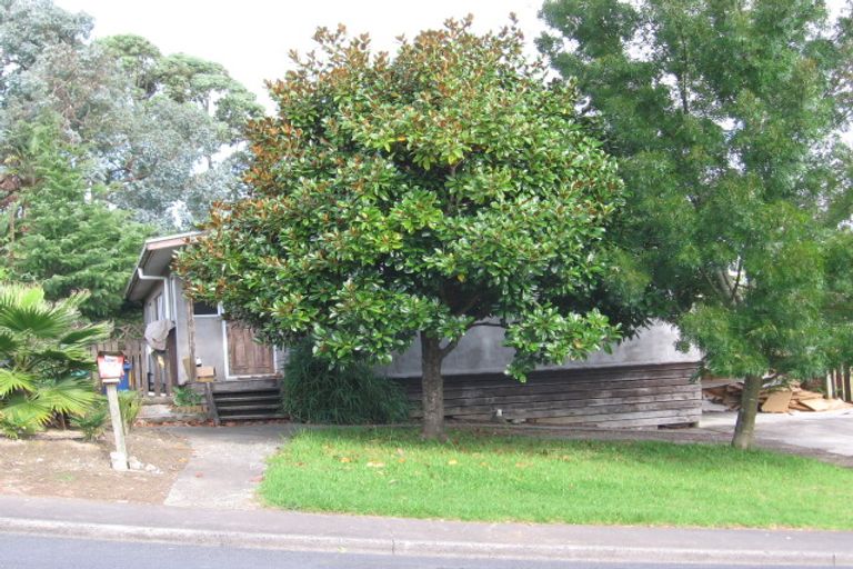 Photo of property in 2 Pisces Road, Glen Eden, Auckland, 0602