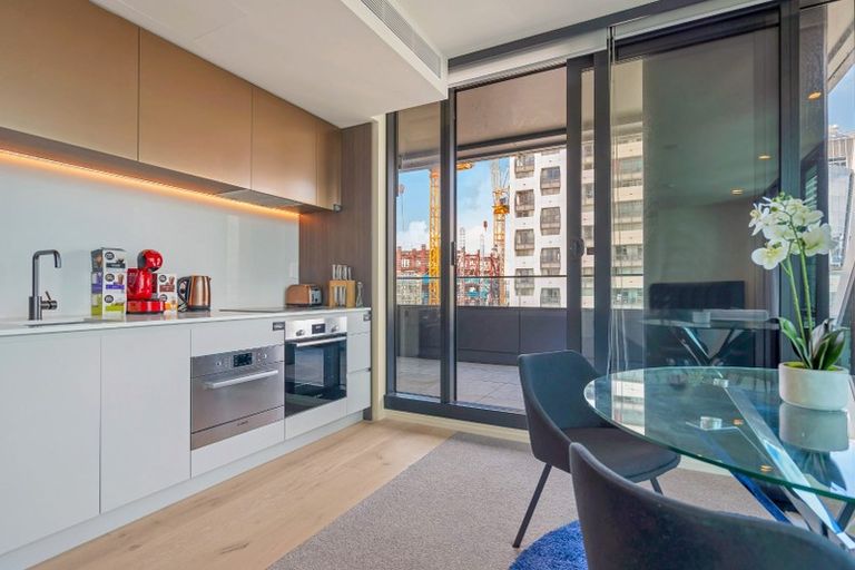 Photo of property in 2005/10 Commerce Street, Auckland Central, Auckland, 1010