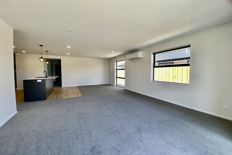 Photo of property in 26 Eileen Way, Rolleston, 7615