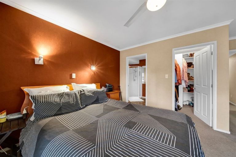 Photo of property in 30 Cameron Street, Hawera, 4610