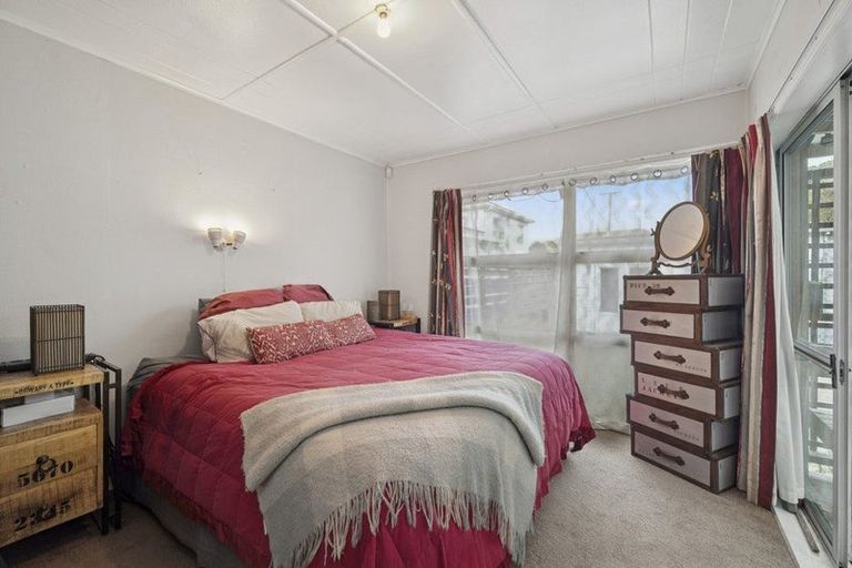 Photo of property in 5 Pitau Road, Mount Maunganui, 3116