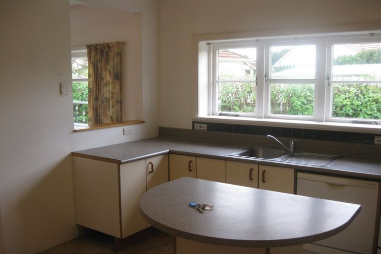 Photo of property in 1 Riverside Drive, Waiwhetu, Lower Hutt, 5010