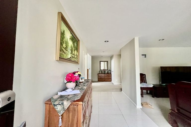 Photo of property in 76 Laurel Oak Drive, Schnapper Rock, Auckland, 0632