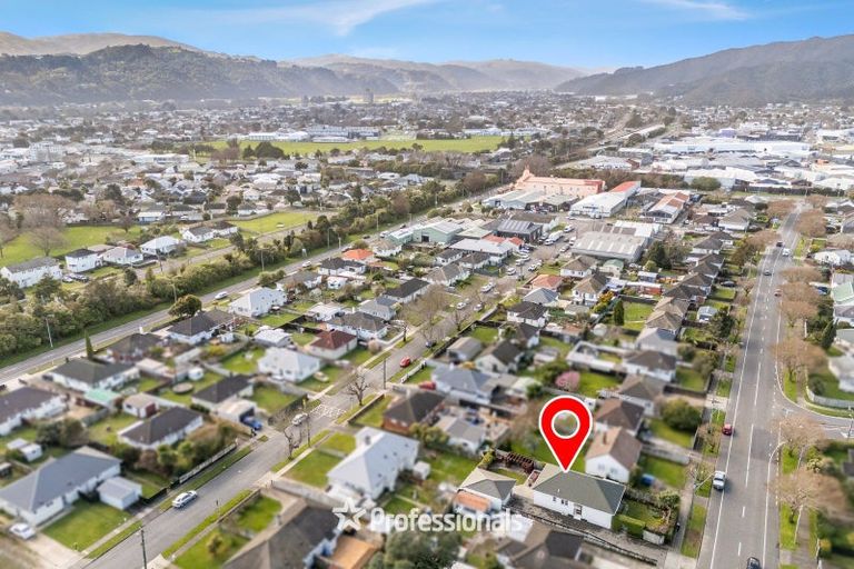 Photo of property in 59 Naenae Road, Naenae, Lower Hutt, 5011