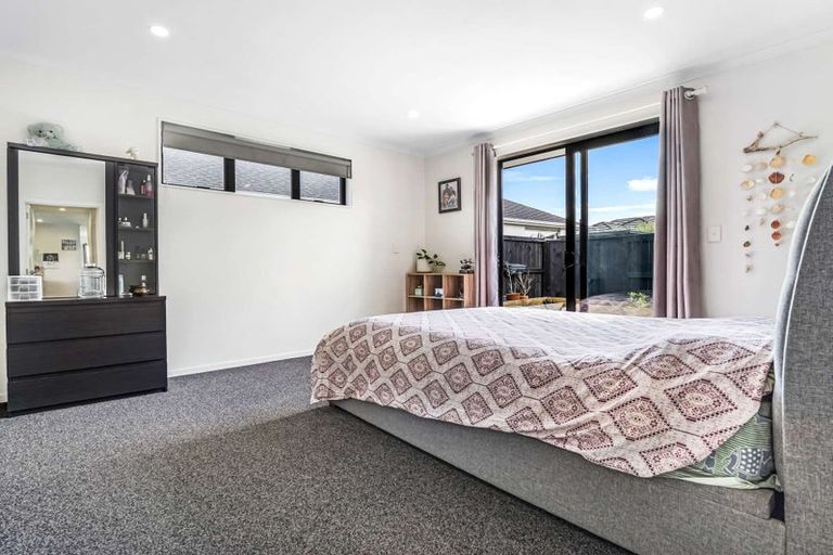 Photo of property in 1 Kaaka Street, Cambridge, 3434