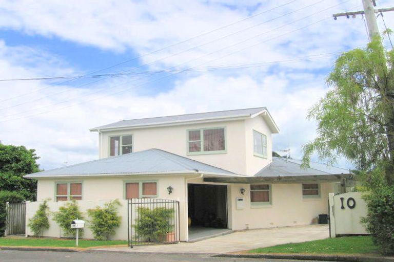 Photo of property in 10 Kowai Grove, Omokoroa, 3114
