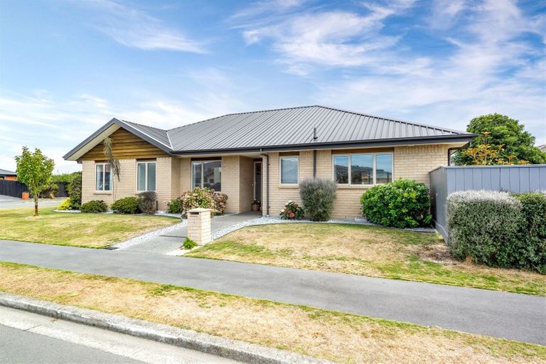 Photo of property in 1 Villi Place, Woolston, Christchurch, 8062