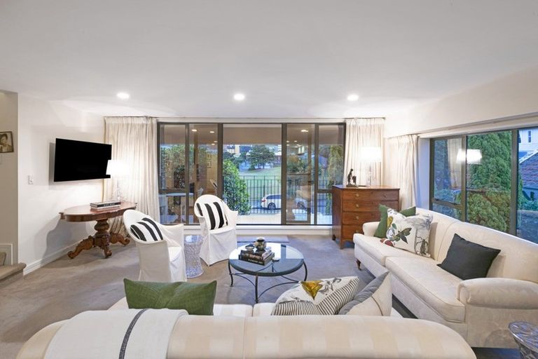 Photo of property in 6/28 Hobson Street, Thorndon, Wellington, 6011