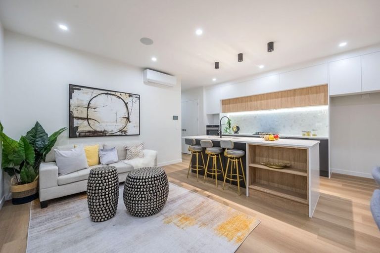 Photo of property in 38 Horokaka Street, Massey, Auckland, 0614