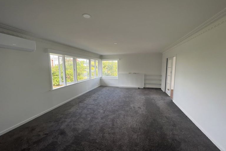 Photo of property in 31 Grassways Avenue, Pakuranga, Auckland, 2010