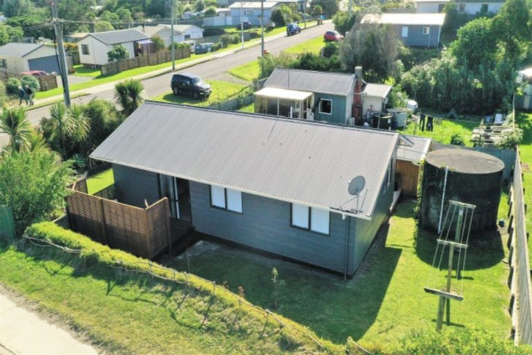 Photo of property in 120 Park Avenue, Waitarere Beach, Levin, 5510