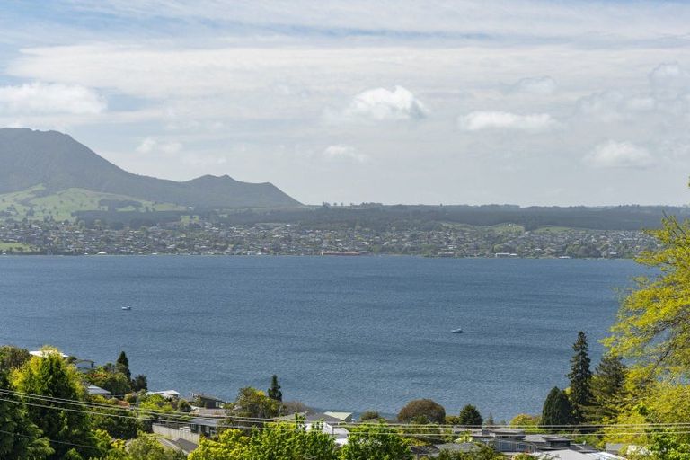 Photo of property in 58 Mapara Road, Acacia Bay, Taupo, 3385