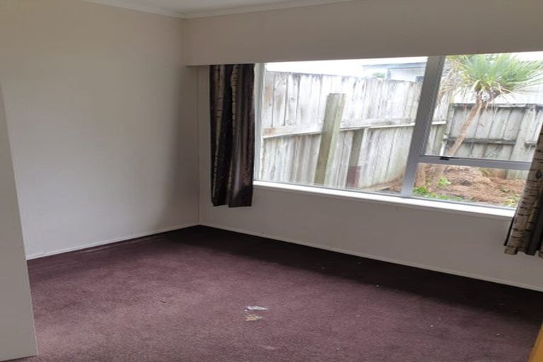 Photo of property in 1/84 Stredwick Drive, Torbay, Auckland, 0630