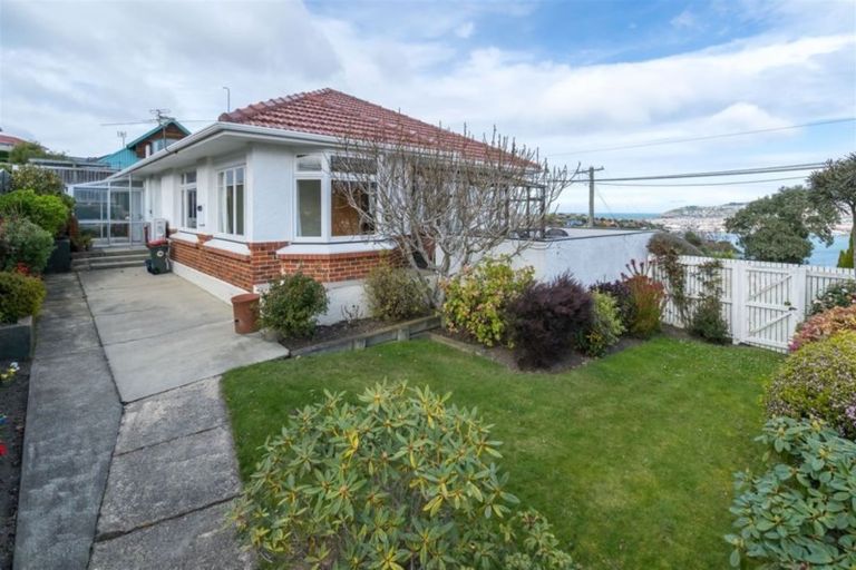 Photo of property in 15 Shandon Road, Vauxhall, Dunedin, 9013