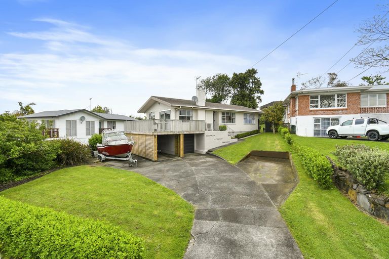 Photo of property in 15 Rembrandt Place, Opaheke, Papakura, 2113