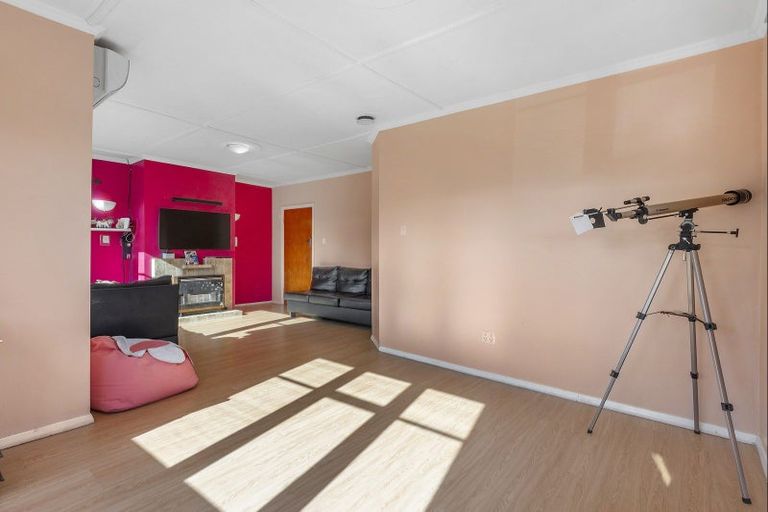 Photo of property in 28 Richmond Avenue, Karori, Wellington, 6012