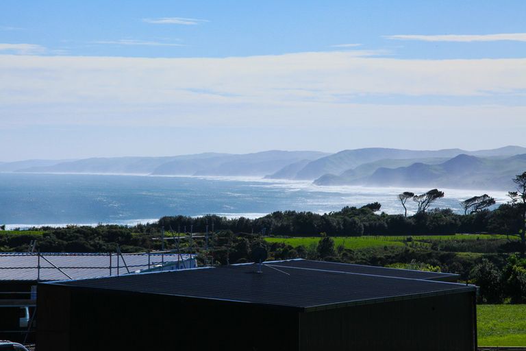 Photo of property in 76 Te Ahiawa Road, Raglan, 3297