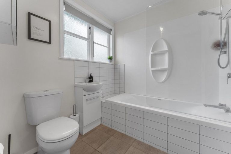 Photo of property in 57 Manson Street, Terrace End, Palmerston North, 4410